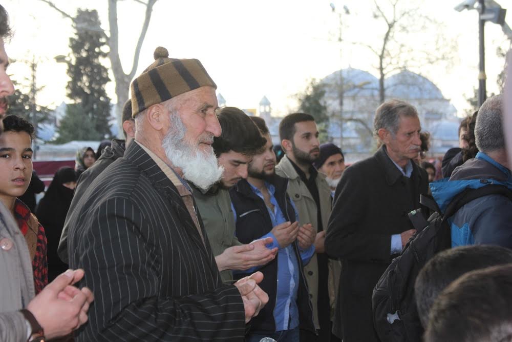 Kimyasal Katliamda Öldürülenler Fatih’te Gıyabi Cenaze Namazı Kılındı 4