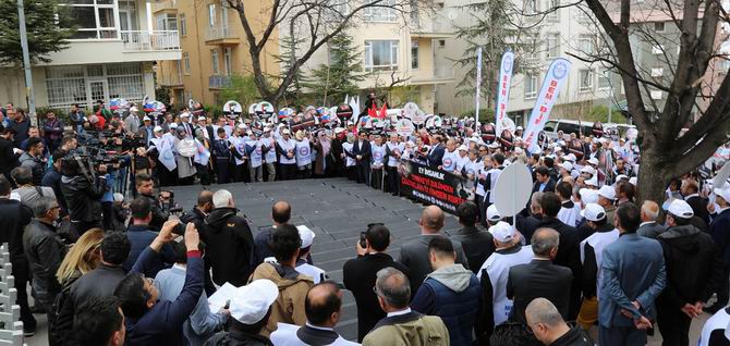 İdlib Katliamı İran ve Rusya Büyükelçiliği Önünde Kınandı 10