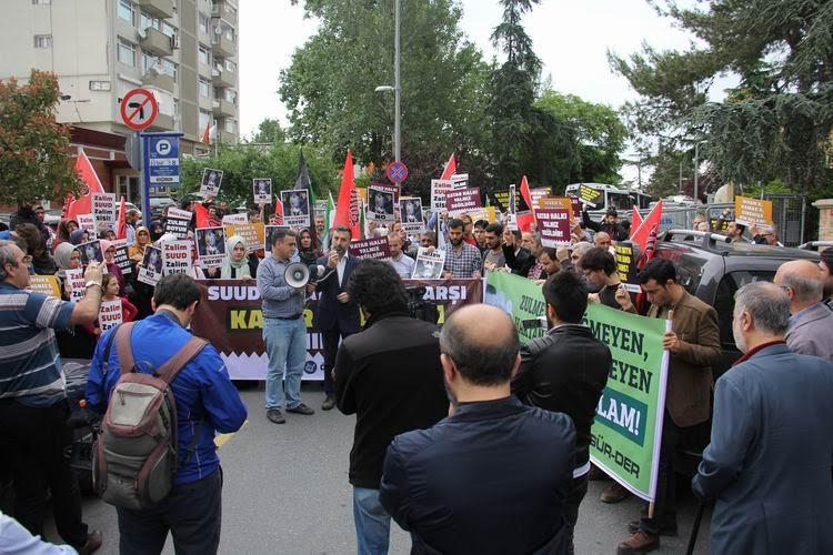 Katar’a Yönelik Kuşatma İstanbul'da Protesto Edildi 14