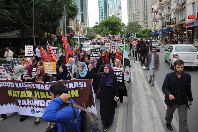 Katar’a Yönelik Kuşatma İstanbul'da Protesto Edildi 5