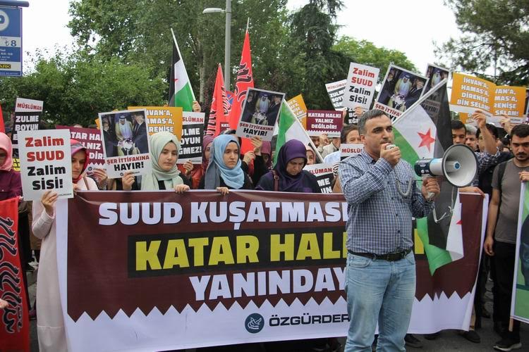 Katar’a Yönelik Kuşatma İstanbul'da Protesto Edildi 8