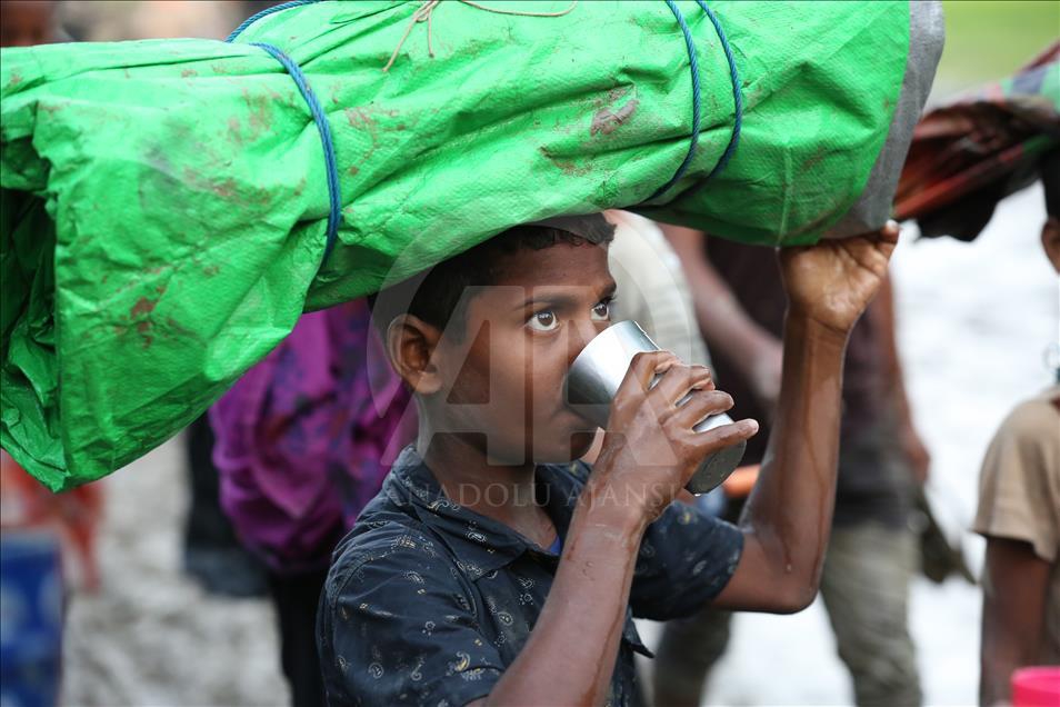 Bangladeş'e Kaçan Arakanlı Müslümanlar 9