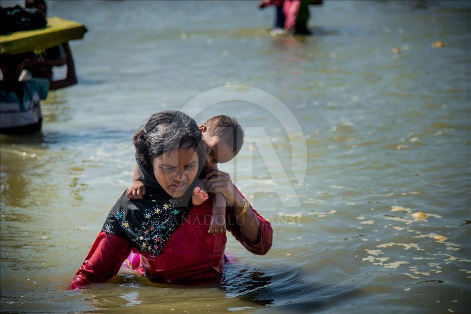 Arakanlı Müslümanların Bangladeş'e Geçişleri Devam Ediyor 10