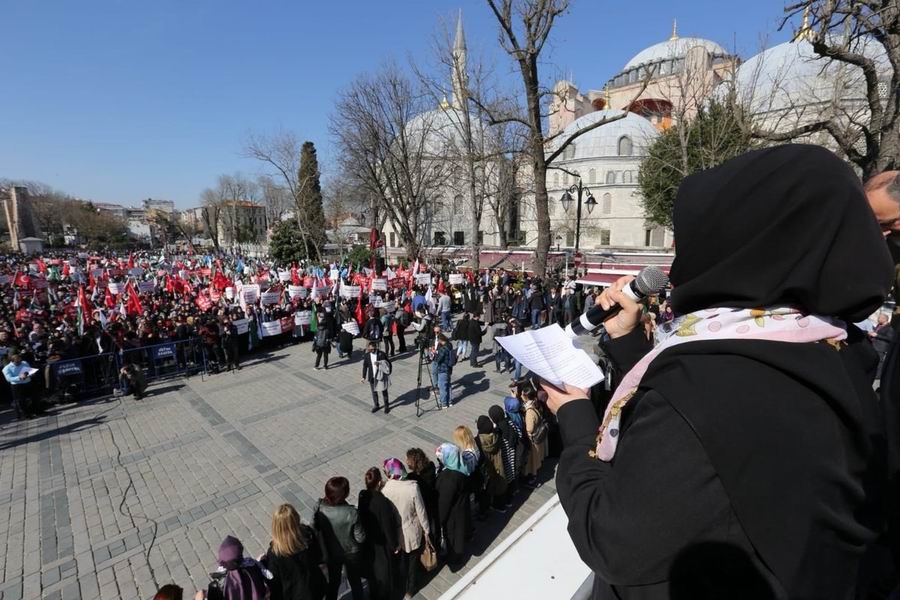 'Suriyeli Kız Kardeşlerimizi Serbest Bırakın!' 4