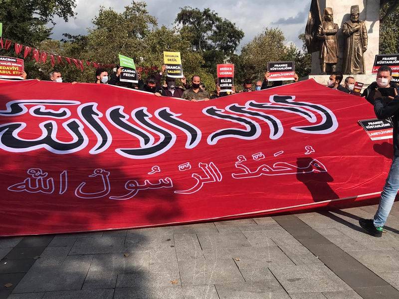 Fransa’nın küstahlığı İstanbul’da lanetlendi 4