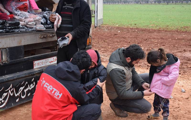 Ankaralı hayırseverler İdlib’de yetimleri sevindirdi 24