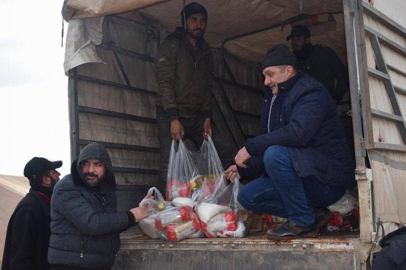 Ankaralı hayırseverler İdlib’de yetimleri sevindirdi 27