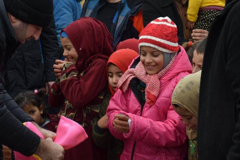 Ankaralı hayırseverler İdlib’de yetimleri sevindirdi 33