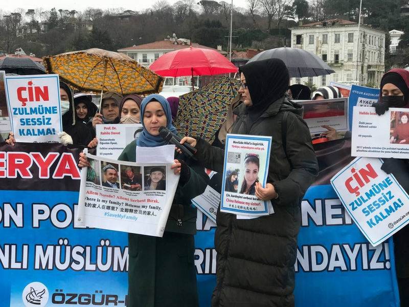 Çin’in Doğu Türkistanlı kadınlara yönelik zulümler İstanbul’da protesto  7