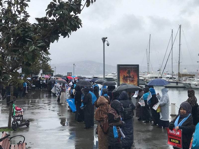 Çin’in Doğu Türkistanlı kadınlara yönelik zulümler İstanbul’da protesto  9