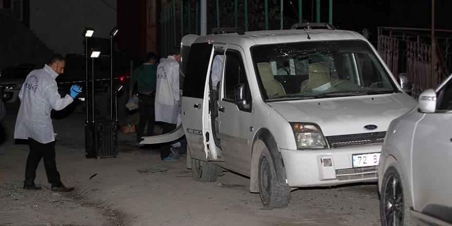AK Parti İl Başkan Yardımcısı'nın Aracına Bombalı Saldırı
