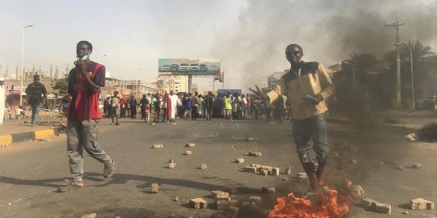 Sudan'daki Gösterilerde 4 Kişi Hayatını Kaybetti