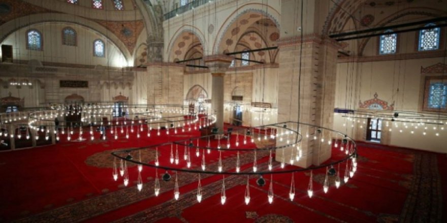 İstanbul'da 21 cami sabaha kadar açık olacak