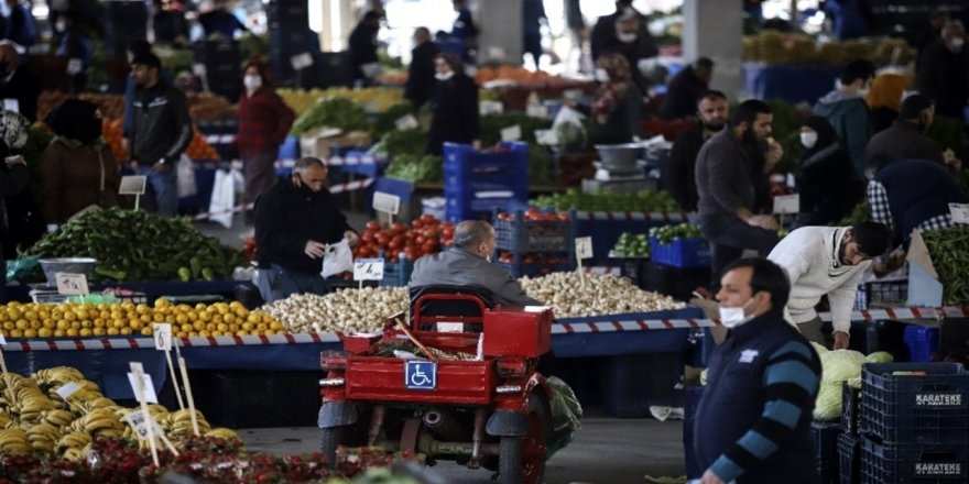 Gıda Komitesi fahiş fiyatların peşinde 