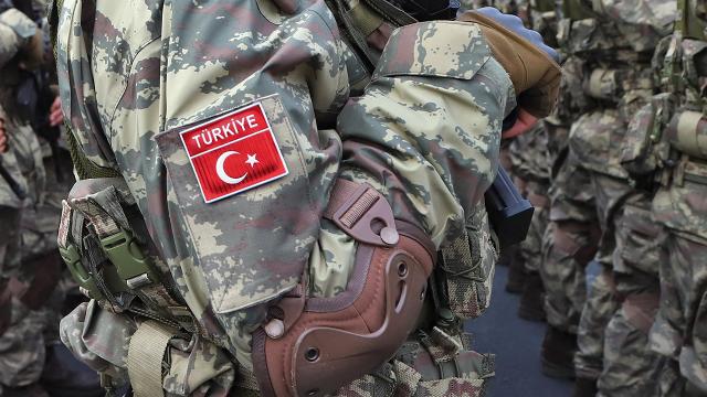 Başika'daki TSK üssüne roketli saldırı