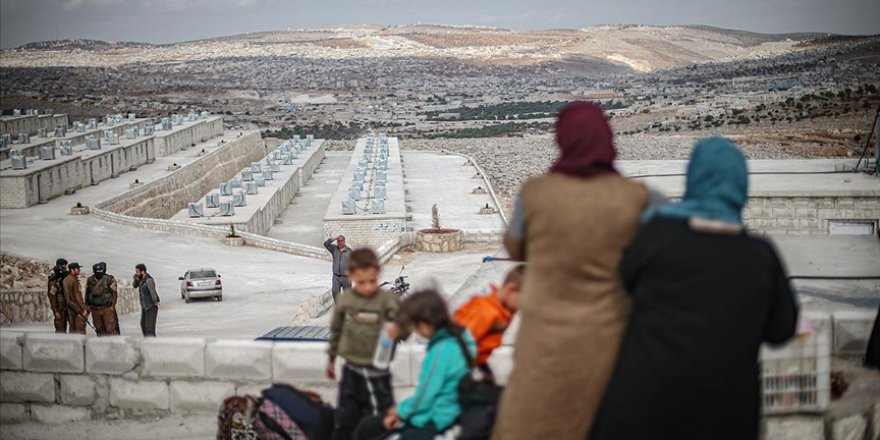 Esed rejimi Kuneytra'da 30 aileyi yerinden etti