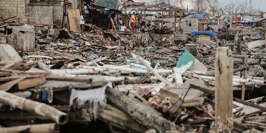 Tayfunun vurduğu Filipinler’de ölü sayısı 388’e çıktı