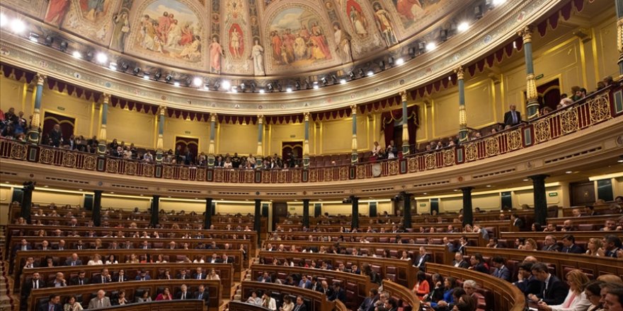 İspanya meclisi, Katolik Kilisesi'nin çocuklara cinsel istismar iddialarını araştıracak