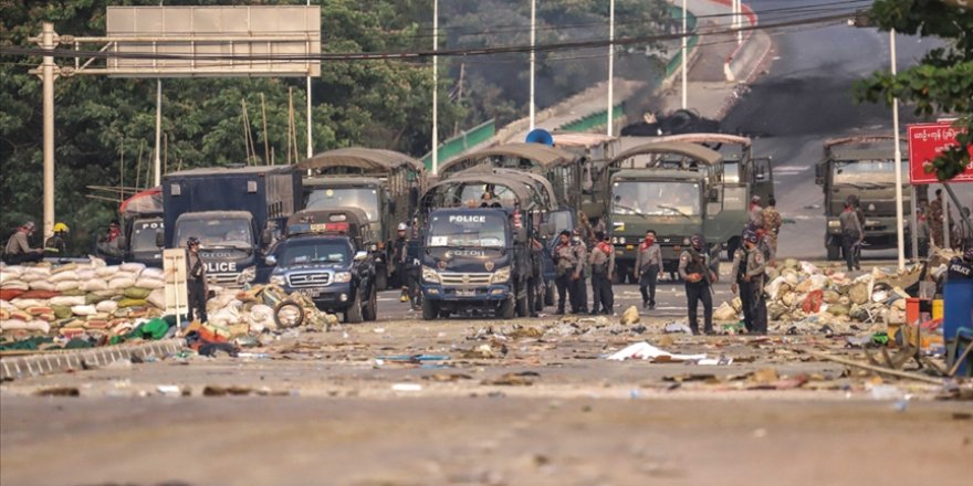 Myanmar'da siyasi tutuklular darbe yönetimine karşı açlık grevine başladı