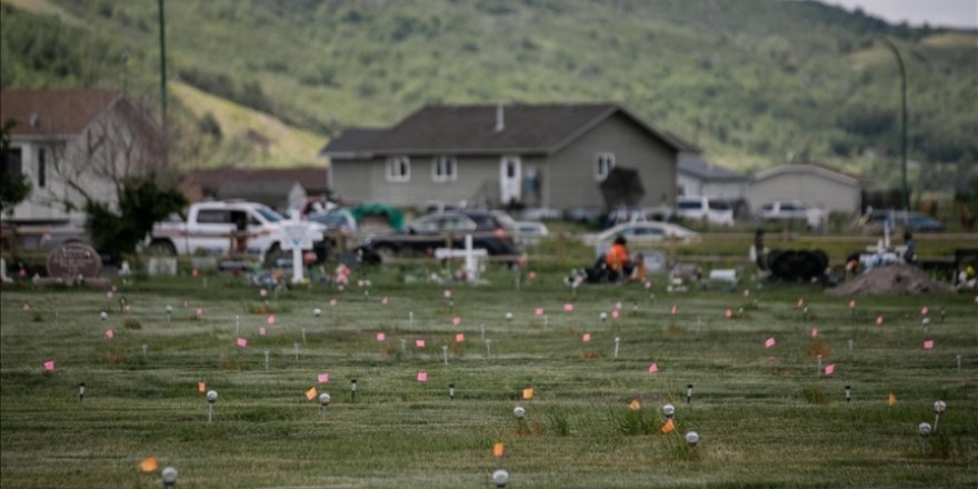 Kanada'da 2 eski kilise okulu alanında 54 yeni kayıtsız mezar bulundu