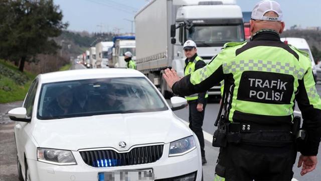 Çakarlı araç denetimleri artırılacak