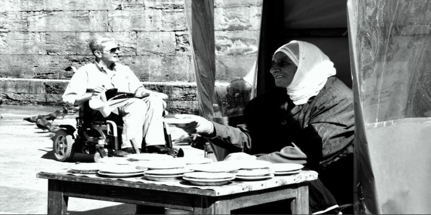 Gündelik hayatın sahnesi: İsimler, resimler, gözlemler