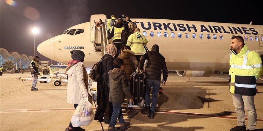 THY, deprem bölgesindeki 9 ilden yapılacak ücretsiz tahliye uçuşlarını 1 Mart'a uzattı