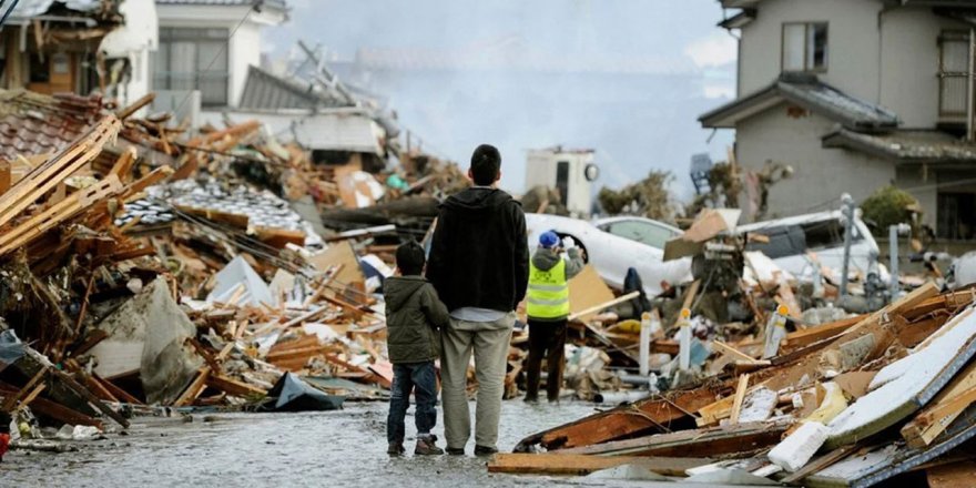 Dünyevileşmeyi yerle bir eden deprem