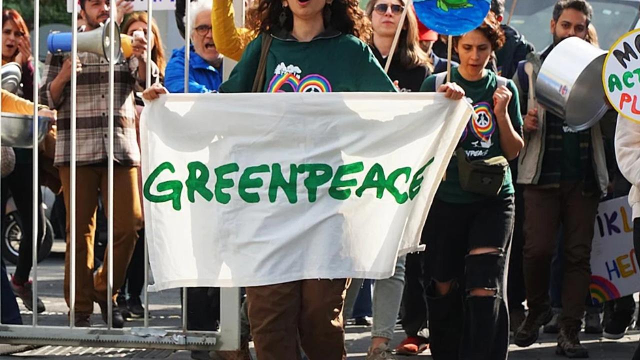 Rusya, Greenpeace'i "faaliyetleri istenmeyen" kuruluş ilan etti