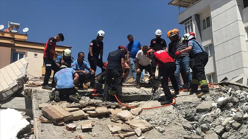 Gaziantep'te enkaz altında kalan operatör hayatını kaybetti