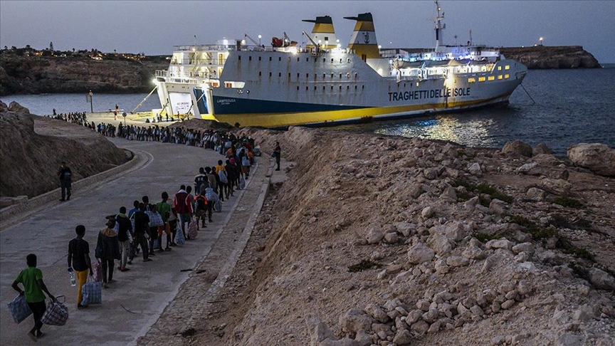 İtalya'da, göçmenlere yönelik yasal düzenlemeler devam ediyor