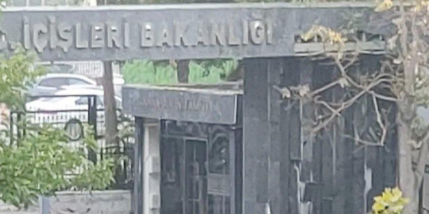 İçişleri Bakanlığı'na bombalı saldırı