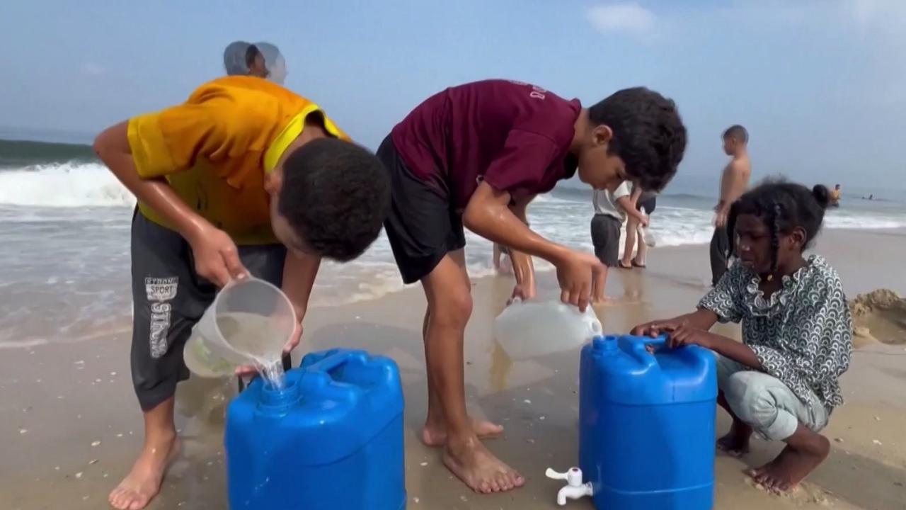 Terör devleti İsrail Filistinlileri susuz bırakarak katlediyor