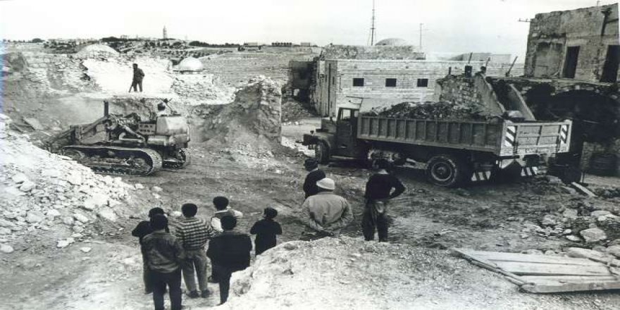 “Filistinliler toprak sattı” diyenler bunu okumalı!