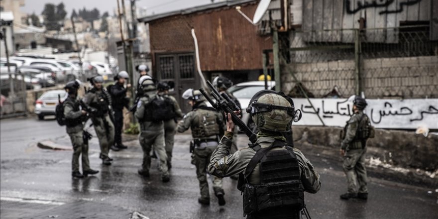 İsrail güçleri Mescid-i Aksa'da cuma namazı kılınmasını 14 haftadır kısıtlıyor