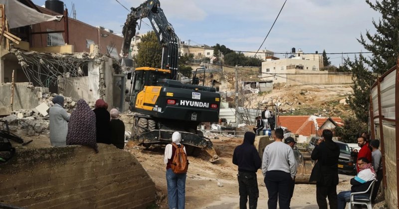 Filistinlilere "kendi evlerini yıkmaları" için tebligat gönderildi