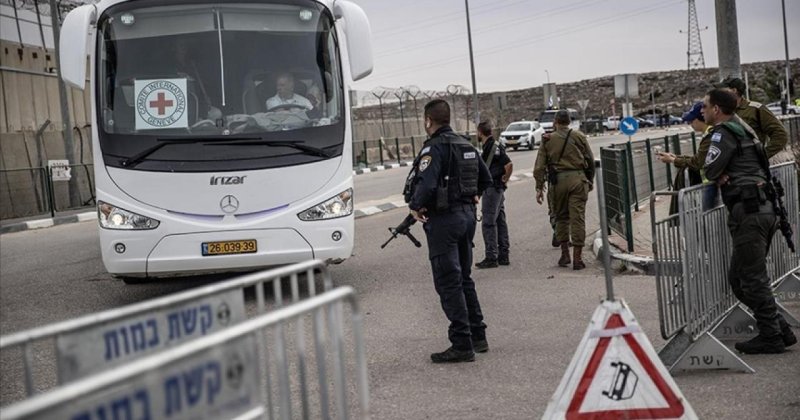 İşgal hapishanelerinde yaklaşık 9 bin Filistinli bulunuyor