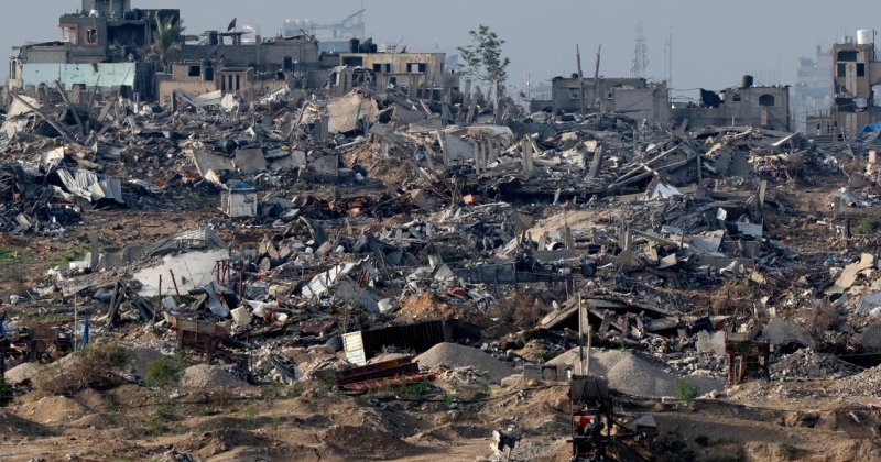 Suudi Arabistan Savunma Bakanı'ndan, Gazze'ye yönelik saldırıların durdurulması çağrısı