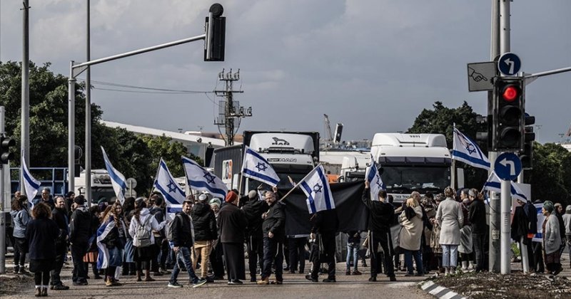 İsrail'de fanatik Yahudilerin Gazze'ye gönderilen yardımları engelleme girişimi sürüyor