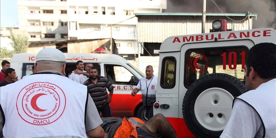 İşgal güçleri Gazze'de bir sağlık görevlisini daha katletti