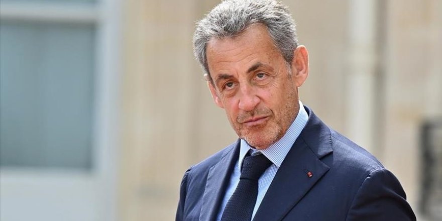 Eski Fransa Cumhurbaşkanı Sarkozy için 1 yıl hapis cezası