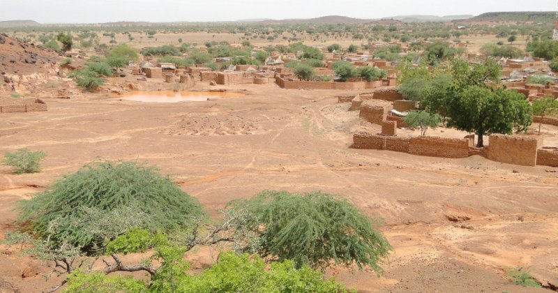 Burkina Faso'da camiye düzenlenen saldırıda onlarca Müslüman can verdi