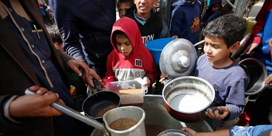 730 Yahudi akademisyen, Gazze'de açlığa karşı acil önlem çağrısı yaptı