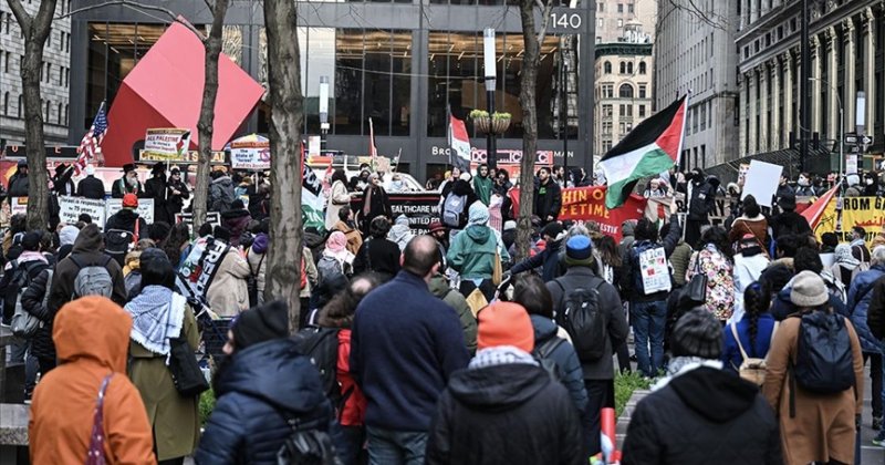 İsrail'in Gazze'deki Şifa Hastanesi'ne saldırısı New York'ta protesto edildi