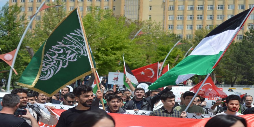 Sivas Cumhuriyet Üniversitesi'nde Gazze direnişi selamlandı!