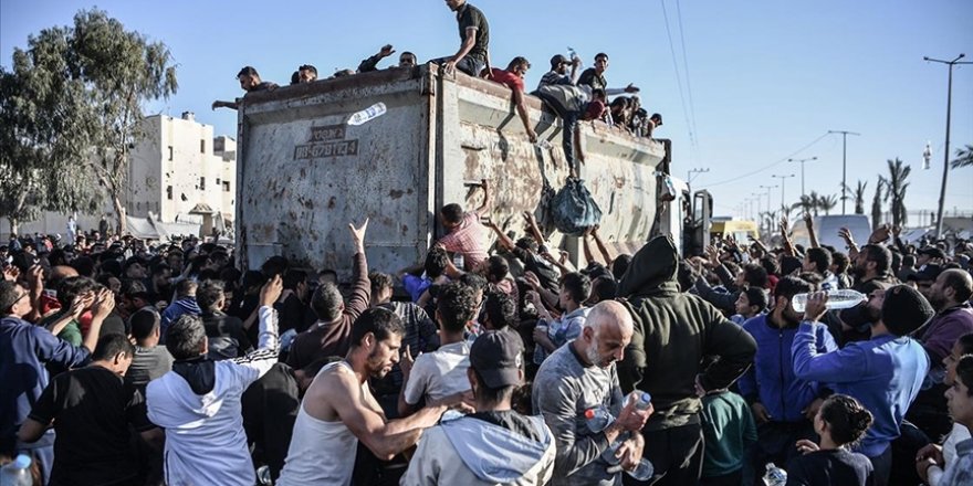 Ürdün, Gazze'ye 92 kamyon gıda ve tıbbi malzeme gönderdi