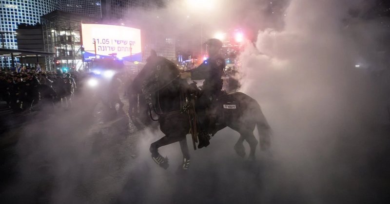 İşgal rejiminden protestolara TOMA'lı müdahale