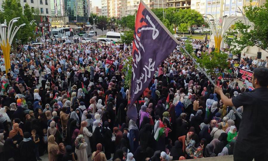 Katil İsrail’in Refah katliamı Batman’da protesto edildi