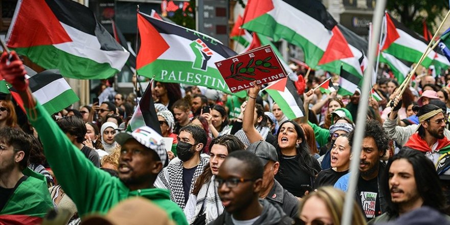 Fransa'da muhalif milletvekili ve senatörler Filistin'e destek mesajı verdi