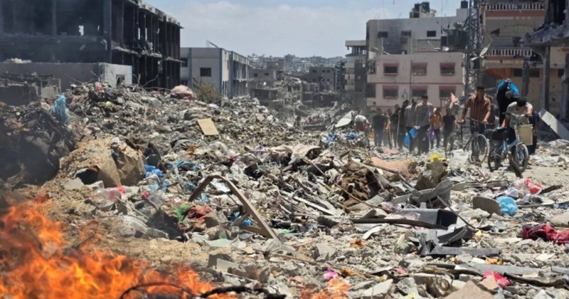 Katil İsrail, Cibaliya'da Filistinlilerin sığındığı okulu bombaladı